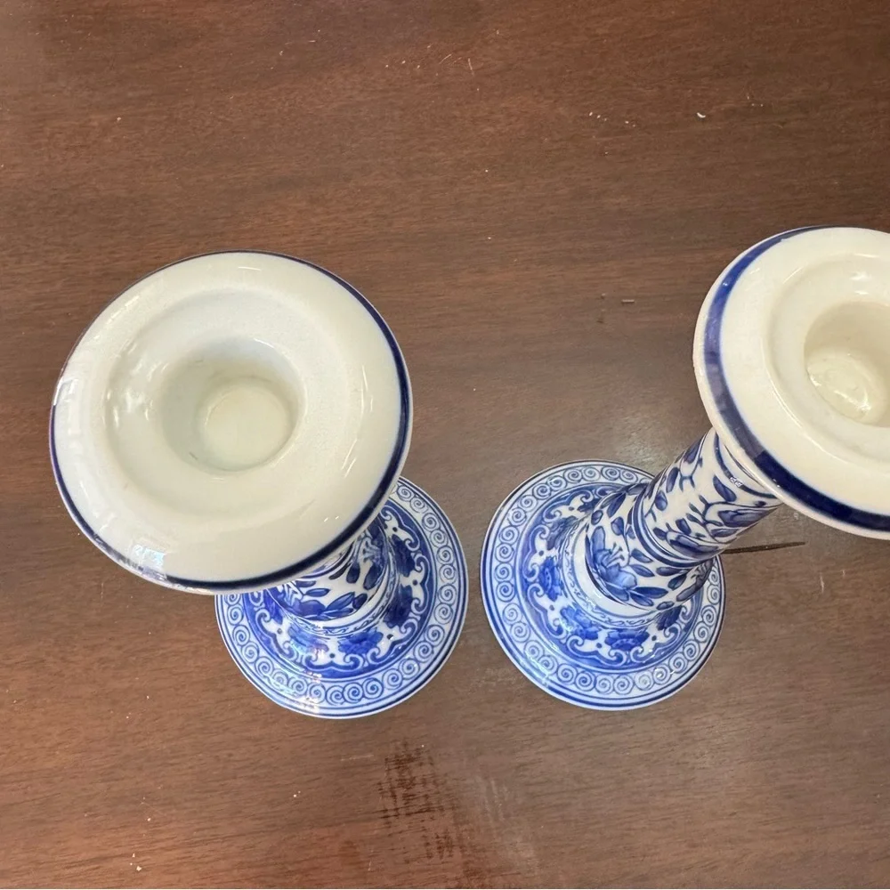 Floral Blue & White Chinese Candlesticks Antique/Vintage  Floral Motif Porcelain - Picture 6 of 16